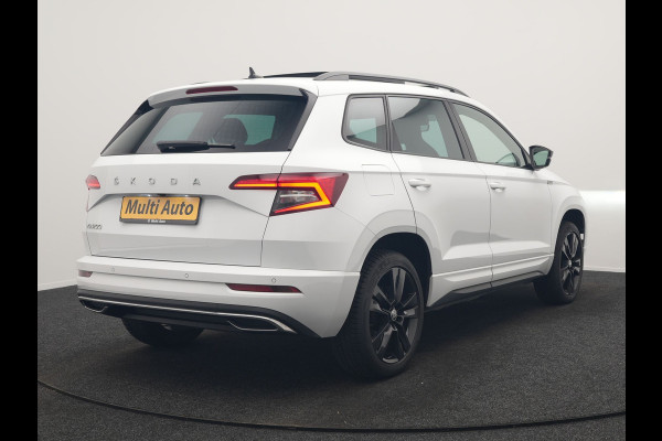 Škoda Karoq 1.5 TSI ACT Sportline DSG 150pk Dealer O.H | Panodak | Adaptive Cruise | Camera | RS Sportstoelen Verwarmd | Blis | Keyless | Apple Carplay | Black Optic | Virtual | Navigatie | DAB | 18"L.M |
