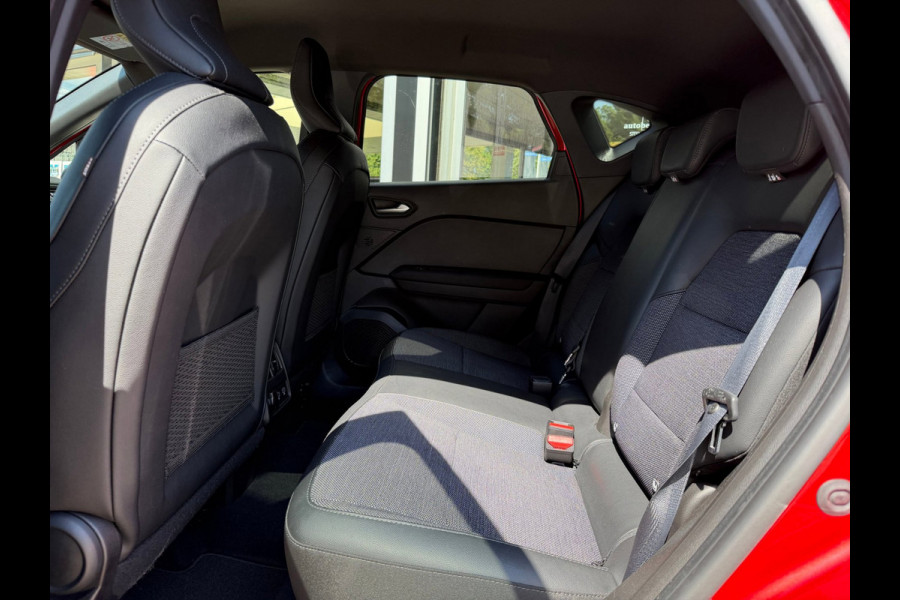 Renault Captur TCe 140 EDC Mild Hybrid Rive Gauche Groot navi / Clima / Dealer onderhouden