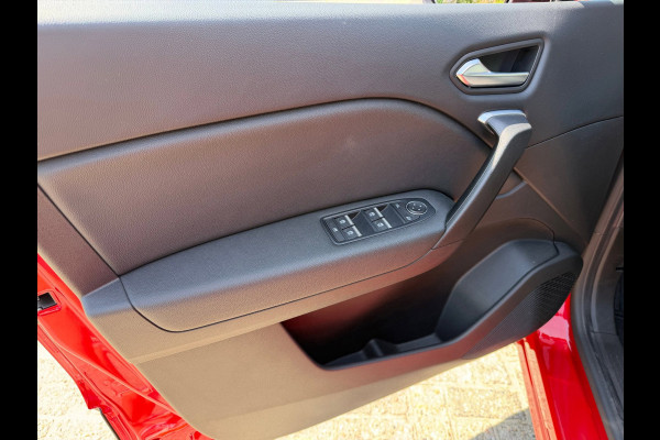 Renault Captur TCe 140 EDC Mild Hybrid Rive Gauche Groot navi / Clima / Dealer onderhouden