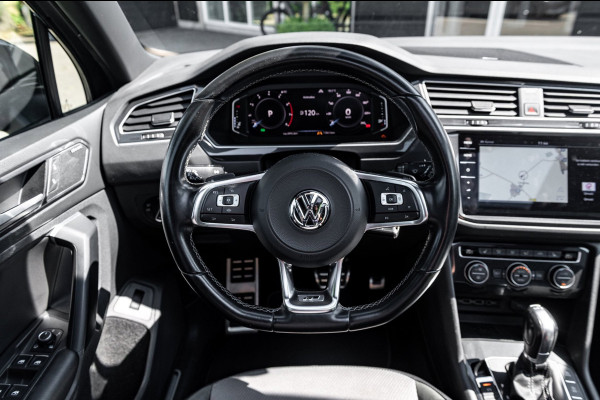 Volkswagen Tiguan 1.5 TSI ACT Highline Business R Panoramadak I Trekhaak I NL Auto I NAP I Dynaudio I Adaptive Cruise I PDC