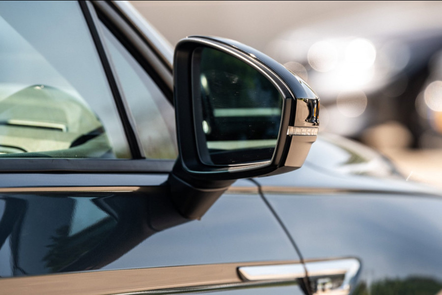 Volkswagen Tiguan 1.5 TSI ACT Highline Business R Panoramadak I Trekhaak I NL Auto I NAP I Dynaudio I Adaptive Cruise I PDC