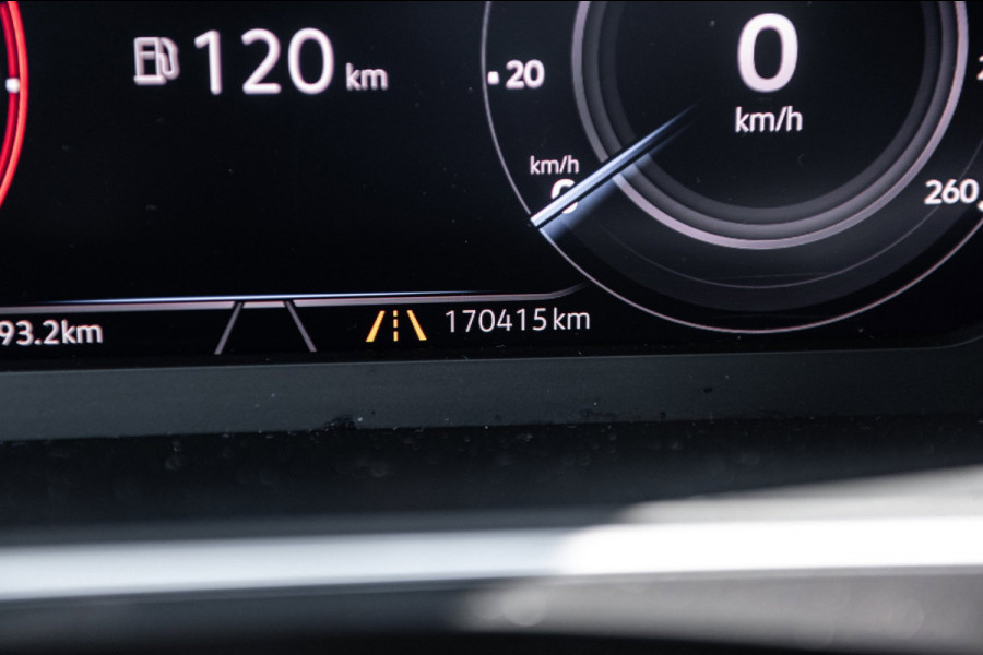 Volkswagen Tiguan 1.5 TSI ACT Highline Business R Panoramadak I Trekhaak I NL Auto I NAP I Dynaudio I Adaptive Cruise I PDC