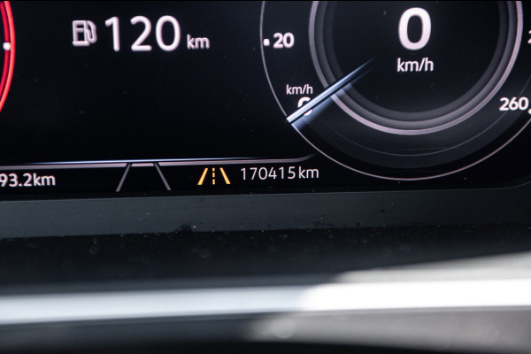 Volkswagen Tiguan 1.5 TSI ACT Highline Business R Panoramadak I Trekhaak I NL Auto I NAP I Dynaudio I Adaptive Cruise I PDC