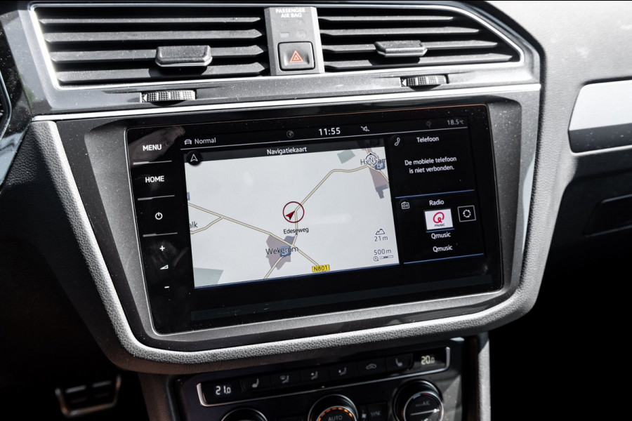 Volkswagen Tiguan 1.5 TSI ACT Highline Business R Panoramadak I Trekhaak I NL Auto I NAP I Dynaudio I Adaptive Cruise I PDC