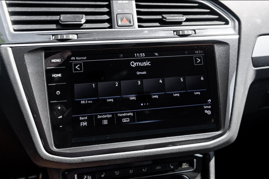 Volkswagen Tiguan 1.5 TSI ACT Highline Business R Panoramadak I Trekhaak I NL Auto I NAP I Dynaudio I Adaptive Cruise I PDC
