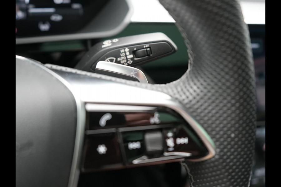 Audi Q8 Sportback e-tron 55 Quattro S edition 114 kWh 408pk Dealer O.H | Luchtvering | Panodak | Black Optic | Adaptive Cruise | 360 Camera | B&O Soundsystem | 21"L.M | Alcantara Sportstoelen Memory | Apple Carplay | Matrix LED |