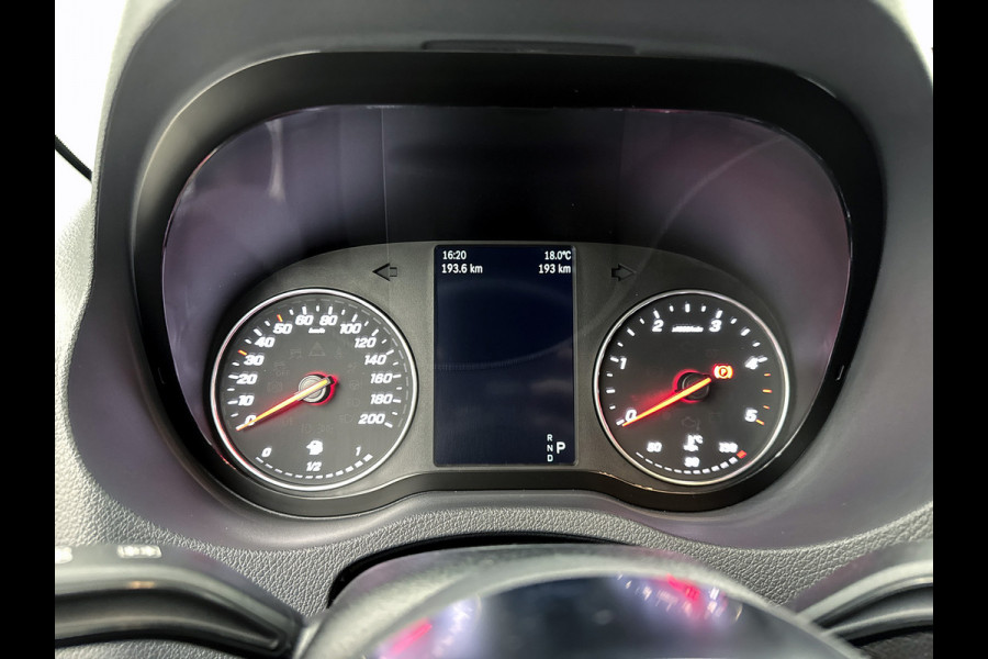 Mercedes-Benz Sprinter 319 1.9 CDI L2H2 Pro Trekhaak Navigatie Parkeerpakket Stoelverwarming Led high performance