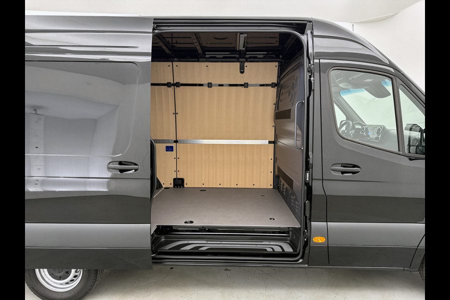 Mercedes-Benz Sprinter 319 1.9 CDI L2H2 Pro Trekhaak Navigatie Parkeerpakket Stoelverwarming Led high performance