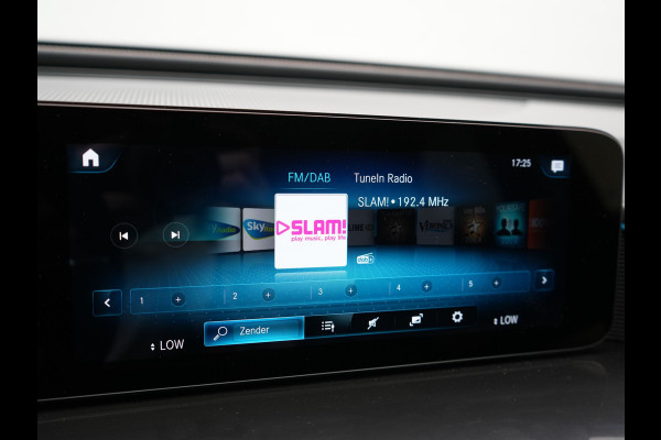 Mercedes-Benz EQC 400 4MATIC 85 kWh 408pk Dealer O.H | Panodak | Adaptive Cruise | 360 Camera | Lederen Sportstoelen Massage & Verwarmd | Multibeam LED | MBUX Widescreen Navi | Keyless | Sfeerverlichting | BLIS | Apple Carplay | Virtual | DAB | 19"L.M |