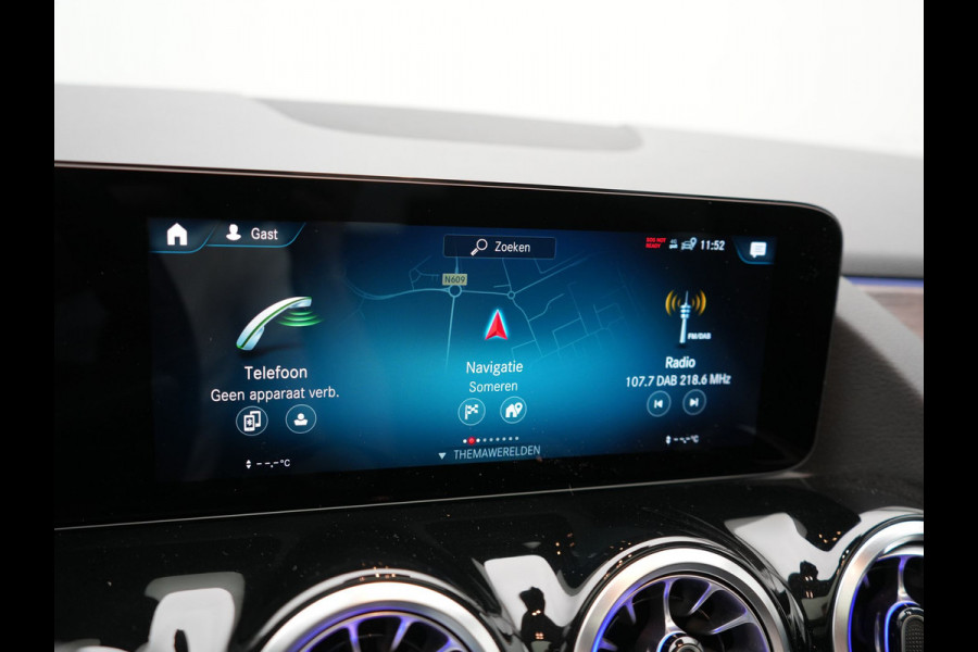 Mercedes-Benz EQA 350 4MATIC Luxury Line 69,7 kWh 292pk Dealer O.H. | Panodak | Adaptive Cruise | Camera | Lederen Sportstoelen Ventilatie & Verwarmd | Dashcam Af Fabriek | Sfeerverlichting | Keyless | Blis | Navigatie | DAB | 20"L.M |