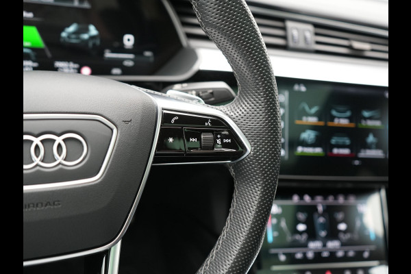 Audi Q8 Sportback e-tron 55 quattro 2x S Line 114 kWh 408pk Dealer O.H. | Luchtvering | Panodak | Head Up | 360 Camera | Matrix LED | Alcantara Sportstoelen Memory & Verwarmd | Keyless | Sfeerverlichting | Apple Carplay | Navigatie | DAB |