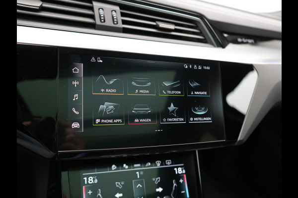 Audi Q8 Sportback e-tron 55 quattro 2x S Line 114 kWh 408pk Dealer O.H. | Luchtvering | Panodak | Head Up | 360 Camera | Matrix LED | Alcantara Sportstoelen Memory & Verwarmd | Keyless | Sfeerverlichting | Apple Carplay | Navigatie | DAB |