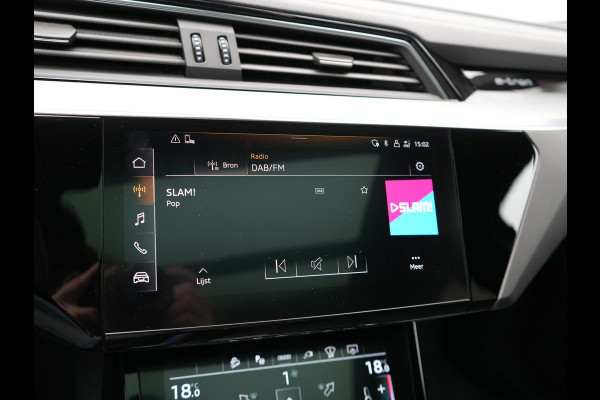 Audi Q8 Sportback e-tron 55 quattro 2x S Line 114 kWh 408pk Dealer O.H. | Luchtvering | Panodak | Head Up | 360 Camera | Matrix LED | Alcantara Sportstoelen Memory & Verwarmd | Keyless | Sfeerverlichting | Apple Carplay | Navigatie | DAB |