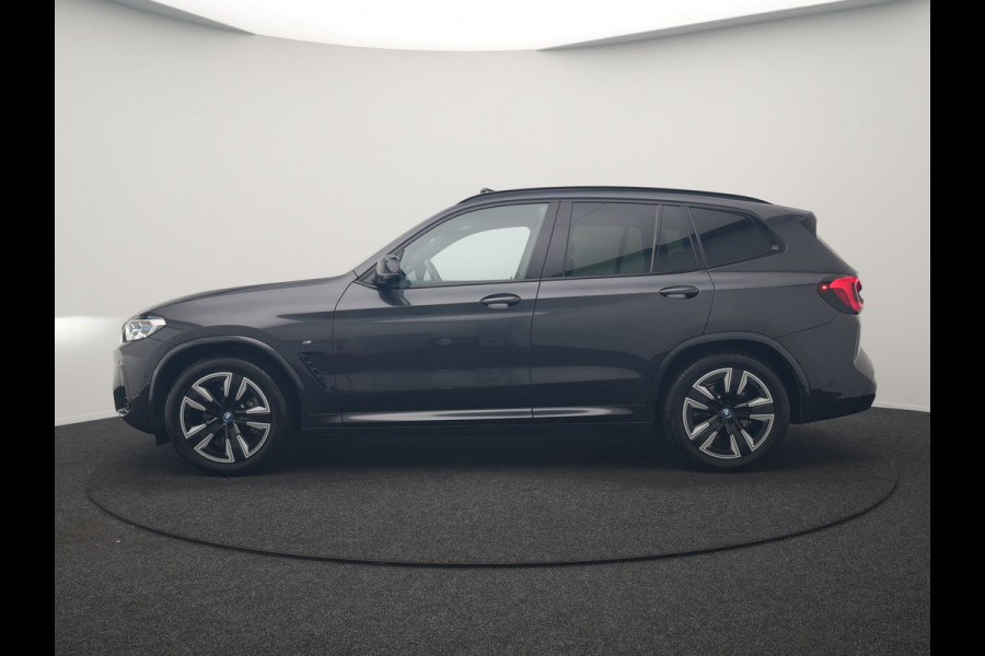 BMW iX3 M Sport 80 kWh 286pk Dealer O.H. | Panodak | Adaptive Cruise | Laser LED | Camera | Lederen Sportstoelen Memory & Verwarmd | Keyless | Sfeerverlichting | Blis | Apple Carplay | Navigatie | DAB |