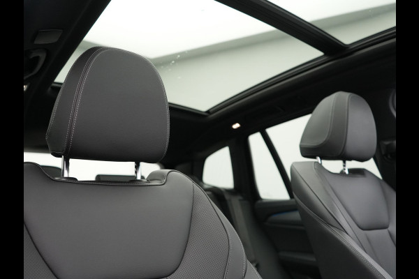 BMW iX3 M Sport 80 kWh 286pk Dealer O.H. | Panodak | Adaptive Cruise | Laser LED | Camera | Lederen Sportstoelen Memory & Verwarmd | Keyless | Sfeerverlichting | Blis | Apple Carplay | Navigatie | DAB |