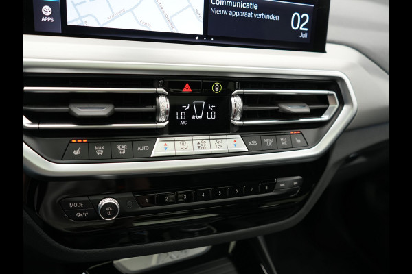 BMW iX3 M Sport 80 kWh 286pk Dealer O.H. | Panodak | Adaptive Cruise | Laser LED | Camera | Lederen Sportstoelen Memory & Verwarmd | Keyless | Sfeerverlichting | Blis | Apple Carplay | Navigatie | DAB |