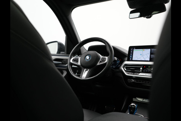 BMW iX3 M Sport 80 kWh 286pk Dealer O.H. | Panodak | Adaptive Cruise | Laser LED | Camera | Lederen Sportstoelen Memory & Verwarmd | Keyless | Sfeerverlichting | Blis | Apple Carplay | Navigatie | DAB |