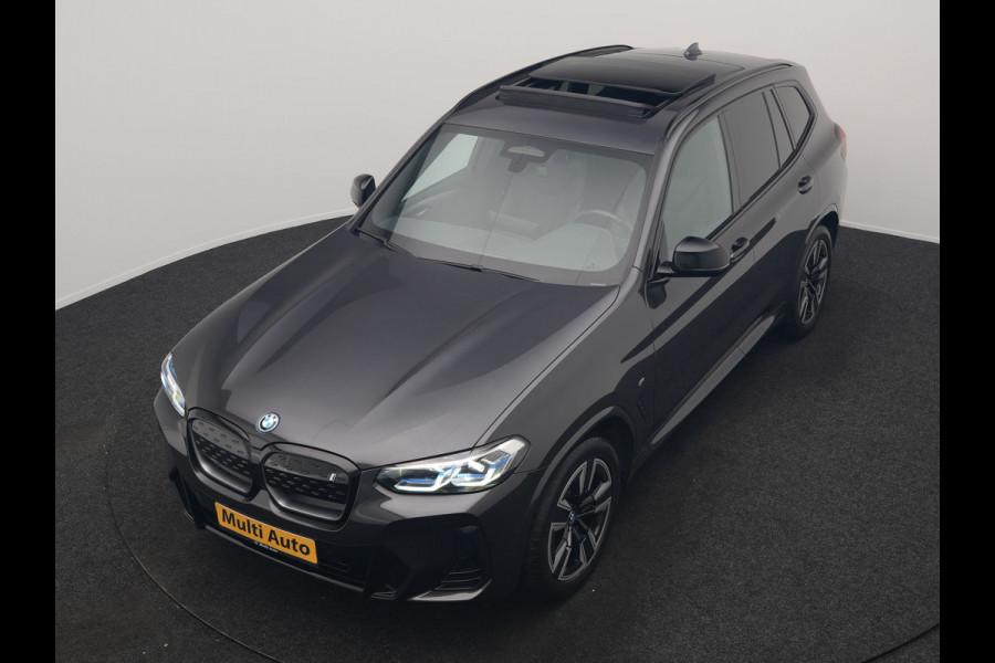 BMW iX3 M Sport 80 kWh 286pk Dealer O.H. | Panodak | Adaptive Cruise | Laser LED | Camera | Lederen Sportstoelen Memory & Verwarmd | Keyless | Sfeerverlichting | Blis | Apple Carplay | Navigatie | DAB |