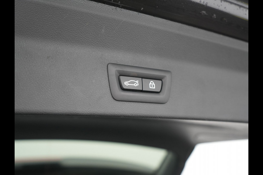 BMW iX3 M Sport 80 kWh 286pk Dealer O.H. | Panodak | Adaptive Cruise | Laser LED | Camera | Lederen Sportstoelen Memory & Verwarmd | Keyless | Sfeerverlichting | Blis | Apple Carplay | Navigatie | DAB |
