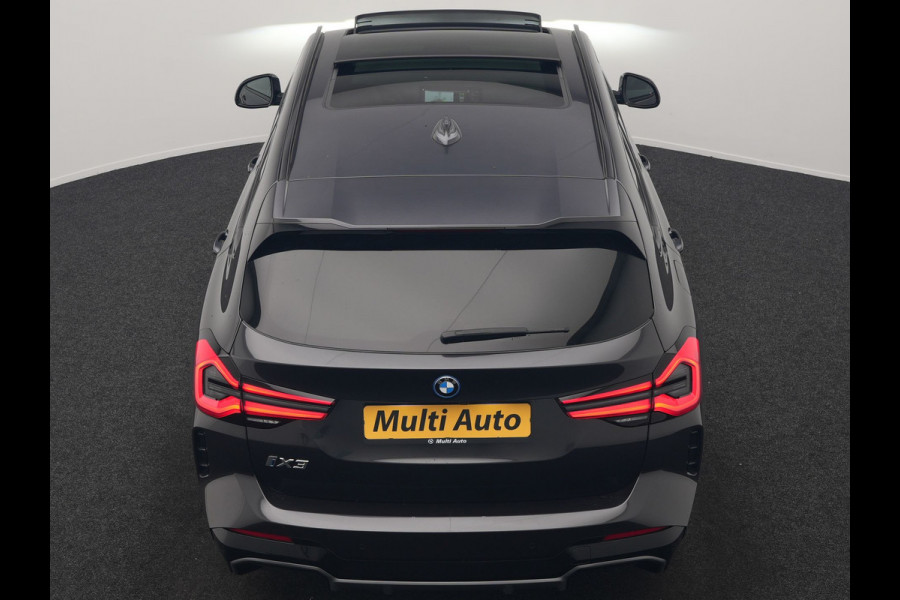 BMW iX3 M Sport 80 kWh 286pk Dealer O.H. | Panodak | Adaptive Cruise | Laser LED | Camera | Lederen Sportstoelen Memory & Verwarmd | Keyless | Sfeerverlichting | Blis | Apple Carplay | Navigatie | DAB |