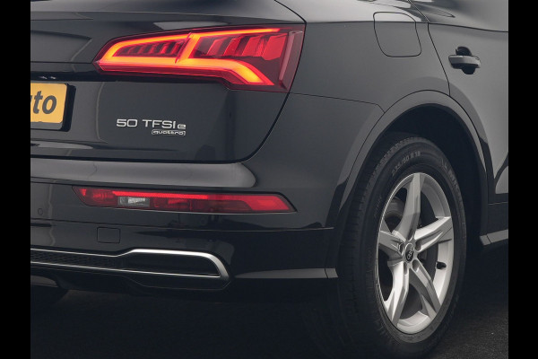 Audi Q5 50 TFSI e Quattro S Line PHEV 300pk Dealer O.H. | Trekhaak Af Fabriek | Luchtvering | Alcantara Sportstoelen Verwarmd | Cruise Control | Navigatie Plus | DAB | LED Koplampen | 18"L.M | Plug In Hybrid |
