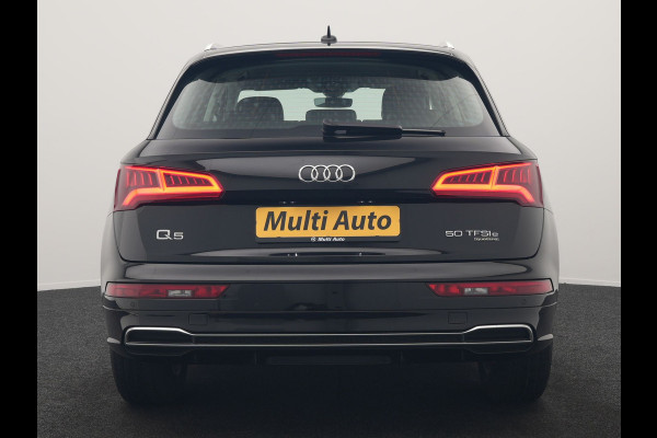 Audi Q5 50 TFSI e Quattro S Line PHEV 300pk Dealer O.H. | Trekhaak Af Fabriek | Luchtvering | Alcantara Sportstoelen Verwarmd | Cruise Control | Navigatie Plus | DAB | LED Koplampen | 18"L.M | Plug In Hybrid |