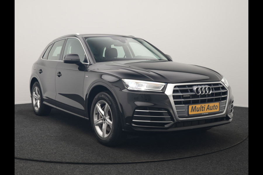 Audi Q5 50 TFSI e Quattro S Line PHEV 300pk Dealer O.H. | Trekhaak Af Fabriek | Luchtvering | Alcantara Sportstoelen Verwarmd | Cruise Control | Navigatie Plus | DAB | LED Koplampen | 18"L.M | Plug In Hybrid |