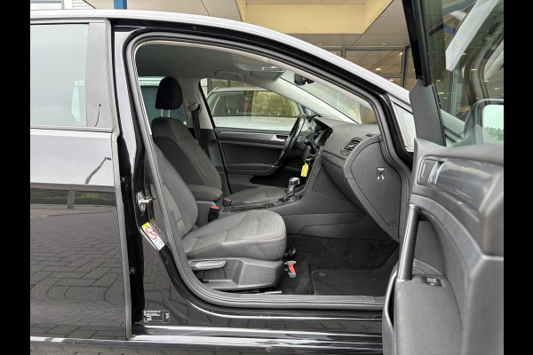 Volkswagen e-Golf e-Golf 136pk | SOH 88,7% | Virtual Cockpit | Stoelverwarming | Adaptive Cruise | Camera |