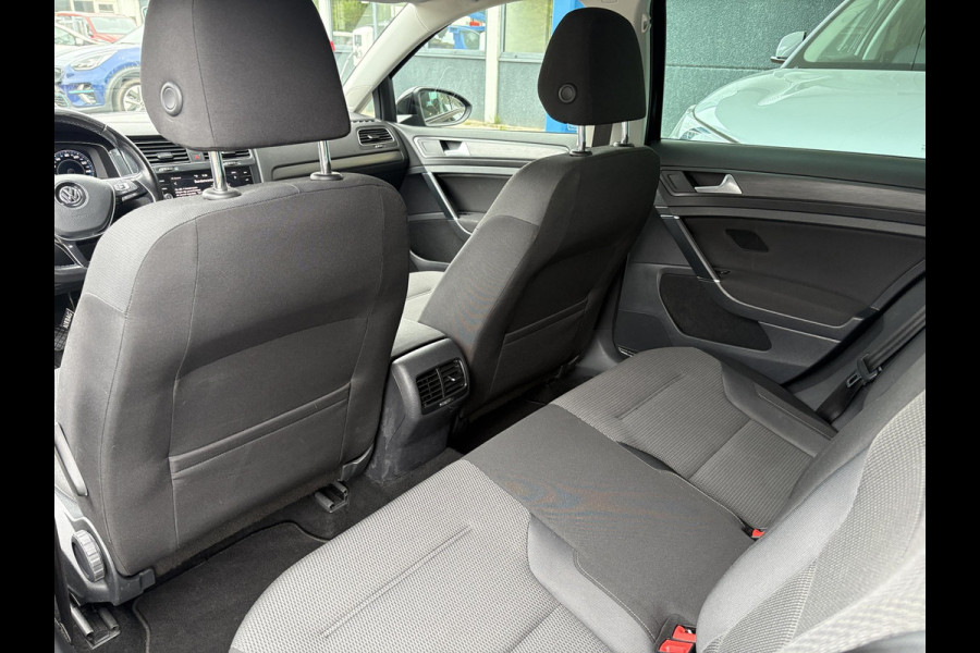 Volkswagen e-Golf e-Golf 136pk | SOH 88,7% | Virtual Cockpit | Stoelverwarming | Adaptive Cruise | Camera |