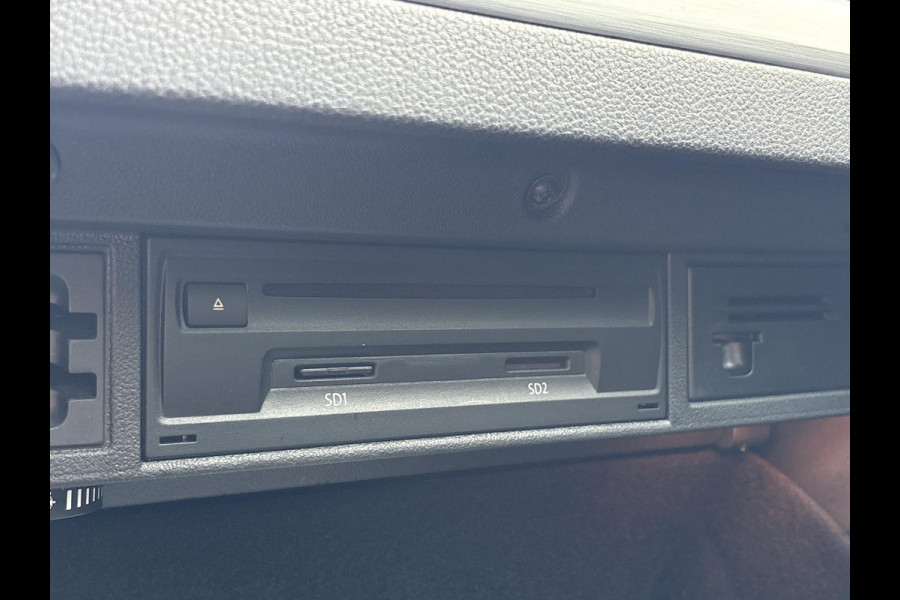 Volkswagen e-Golf e-Golf 136pk | SOH 88,7% | Virtual Cockpit | Stoelverwarming | Adaptive Cruise | Camera |