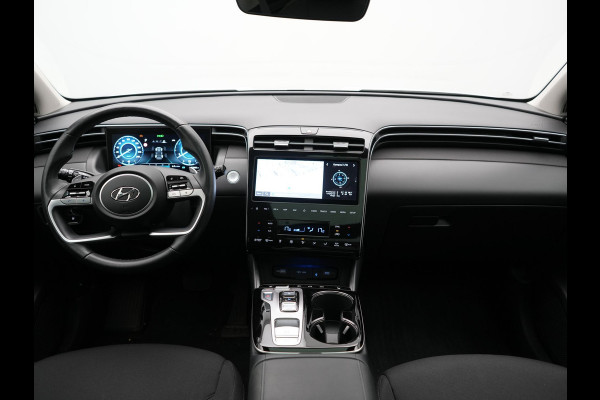 Hyundai Tucson 1.6 T-GDI Comfort Smart 4WD PHEV 265pk | Panodak | Adaptive Cruise | Camera | Krell Audio | Stoelverwarming | Apple Carplay | Virtual | Stuurverwarming | Navigatie | DAB | 19"L.M | Plug In Hybrid |