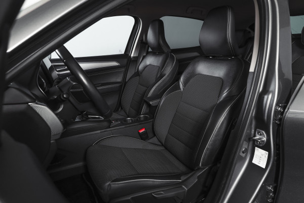 Renault Arkana 1.6 E-Tech full hybrid 145 techno | Dig. Cockpit | Adapt. Cruise | Stoel-+Stuurverw. | PDC | Camera | NAV + App, Connect | ECC | Afn. Trekhaak | LM 18" |