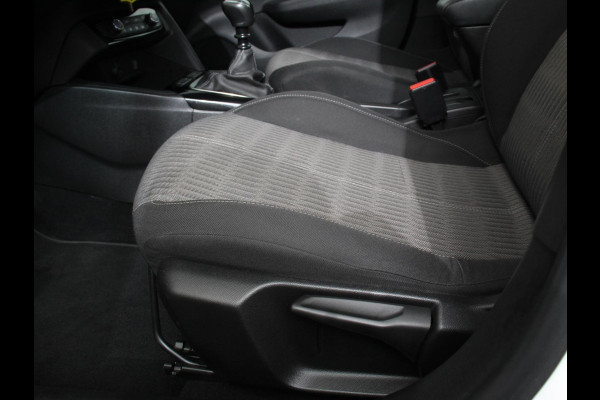Opel Corsa 1.2 Edition Airco Navigatie Apple Carplay/Android Auto  Lichtmetalen Velgen Cruise Control Parkeersensoren achter