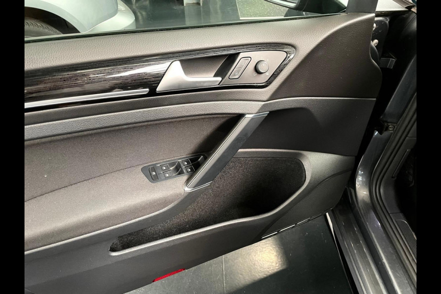 Volkswagen Golf 7.5 FACELIFT 1.5 TSI 150PK R-LINE Highline NAVI MATRIX LED