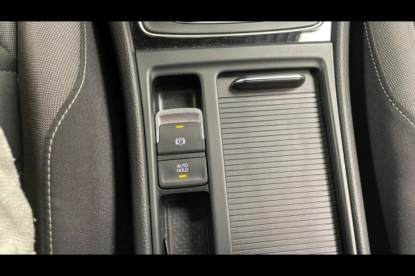 Volkswagen Golf 7.5 FACELIFT 1.5 TSI 150PK R-LINE Highline NAVI MATRIX LED