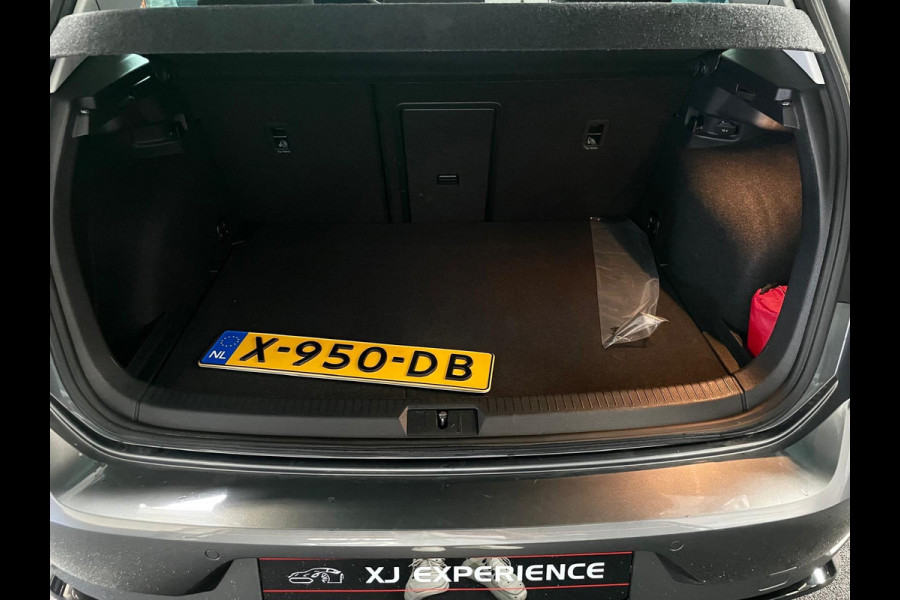 Volkswagen Golf 7.5 FACELIFT 1.5 TSI 150PK R-LINE Highline NAVI MATRIX LED