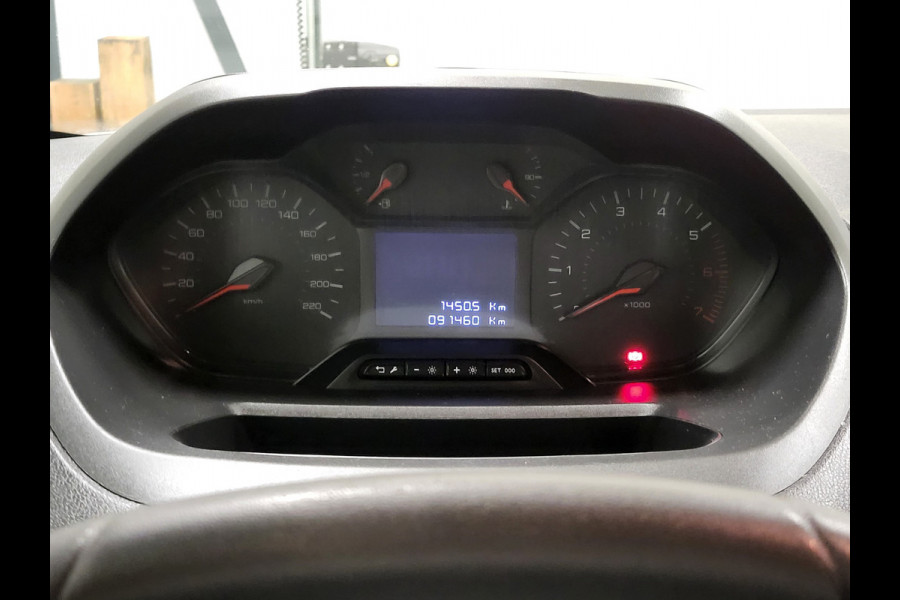 Peugeot Partner 1.2PureTech 111pk Benzine!