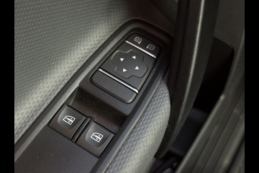 Mercedes-Benz eCitan 112 51kWh L2 284 WLTP 97.9% (SOH) Camera MBUX Trekhaak 75kW Snelladen Apple Carplay Cruise Control