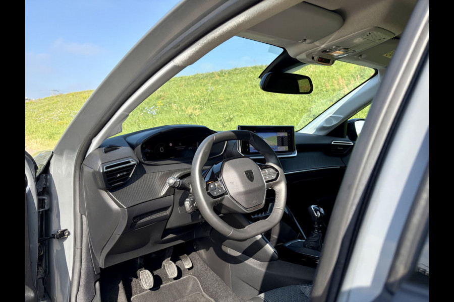 Peugeot 208 1.2 PureTech 100 Allure !!!SUMMER-DEAL!!! | Apple Carplay/Android Auto | 360 Camera | Dodehoek Detectie | Adapt. Cruise Control | Climate Control
