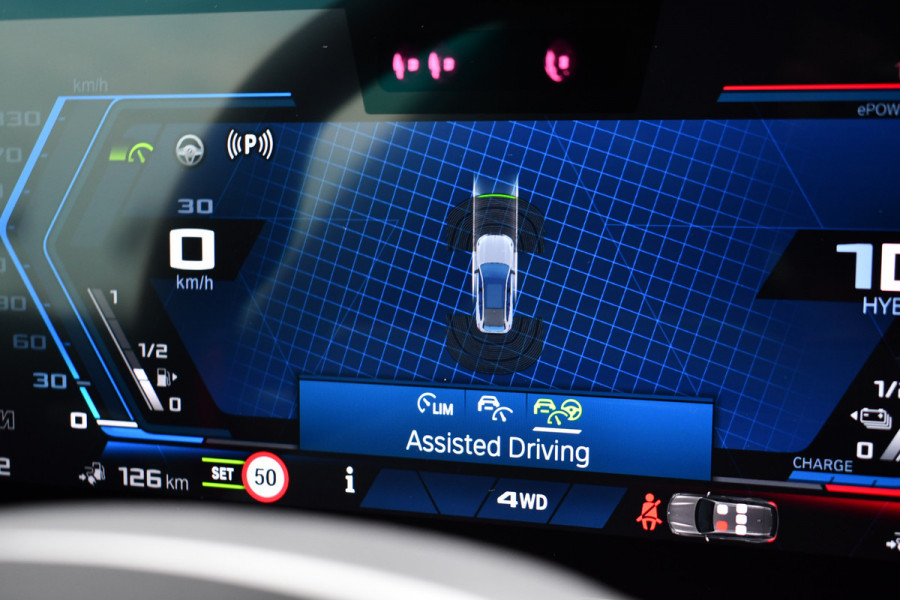 BMW M5 Touring | Kreidegrau Ind. | Ultimate Pack | Keramisch | Pano | Trekh | B&W | DA+