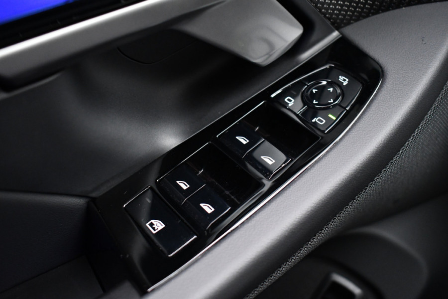 BMW M5 Touring | Kreidegrau Ind. | Ultimate Pack | Keramisch | Pano | Trekh | B&W | DA+