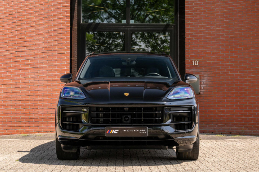 Porsche Cayenne 3.0 E-Hybrid Sport-Design Sportuitlaat Display