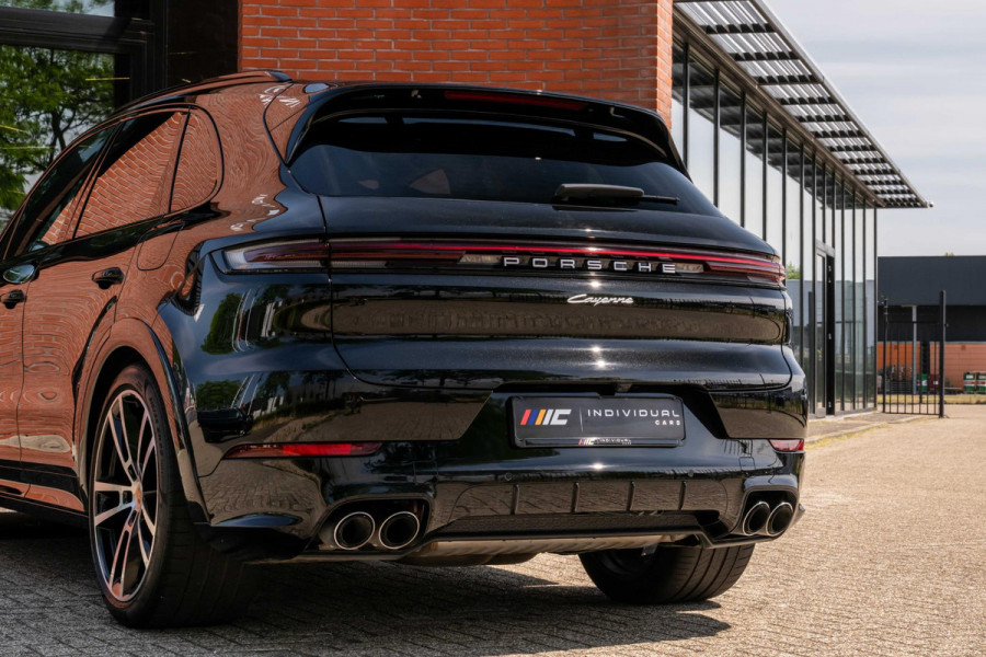 Porsche Cayenne 3.0 E-Hybrid Sport-Design Sportuitlaat Display