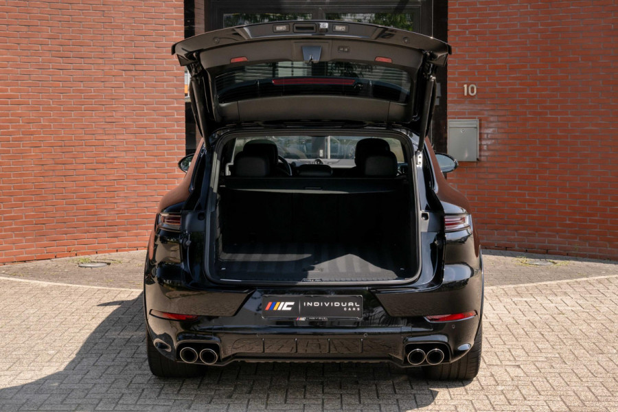 Porsche Cayenne 3.0 E-Hybrid Sport-Design Sportuitlaat Display