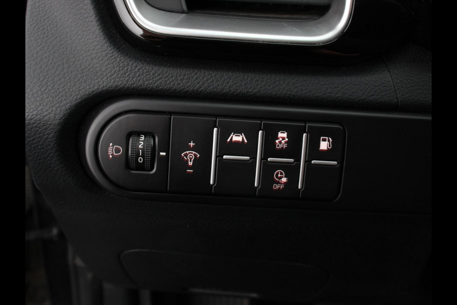 Kia Ceed Sportswagon 1.6 GDI PHEV DynamicLine Automaat Climate control Keyless Cruise control LED Parkeersensoren achter Camera Stuur verwarming Stoel verwarming Apple Carplay/ Andriod Auto