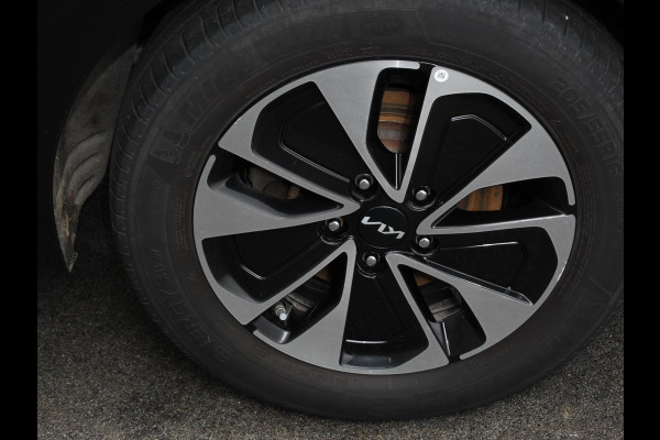 Kia Ceed Sportswagon 1.6 GDI PHEV DynamicLine Automaat Climate control Keyless Cruise control LED Parkeersensoren achter Camera Stuur verwarming Stoel verwarming Apple Carplay/ Andriod Auto
