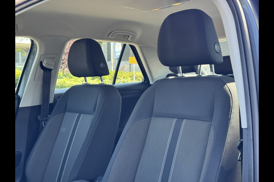 Volkswagen T-Roc 1.5 TSI Sport | Carplay/Android, ACC, Navi, Clima, PDC, Trekhaak |