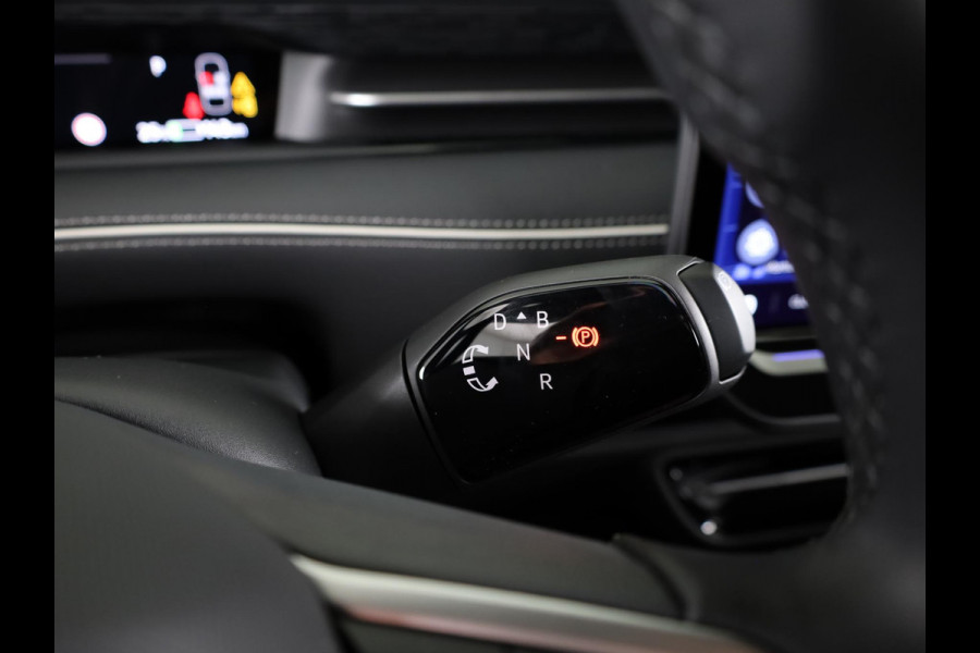 Volkswagen ID.7 Tourer Limited Edition Plus 86 kWh accu, 210 kW / 286 PK / Trekhaak / Head-up-display / Carplay / 360 cam