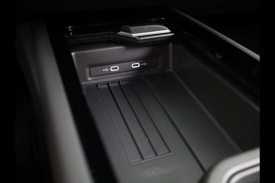 Volkswagen ID.7 Tourer Limited Edition Plus 86 kWh accu, 210 kW / 286 PK / Trekhaak / Head-up-display / Carplay / 360 cam