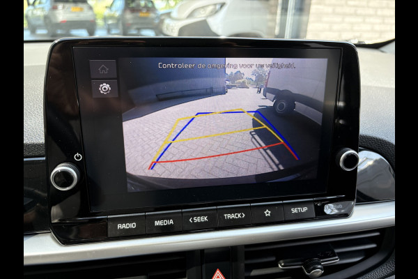 Kia Picanto 1.0 DPi DynamicLine Achteruitrijcamera - Apple carplay - Airco - Cruise control - Navigatie - Cruise control - Licht metalen velgen 14 inch - Radio - Start/stop systeem - Bluetooth - Elektrische ramen - Stuur multifunctioneel